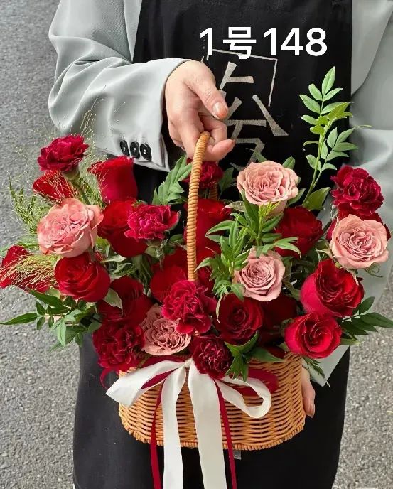 博思花藝婚慶教育，婚慶培訓(xùn)，花藝培訓(xùn)，插花培訓(xùn)，花藝師培訓(xùn)，主持人培訓(xùn)，商務(wù)主持人培訓(xùn)，花店運營培訓(xùn)，花店全系統(tǒng)營銷，小白開花店，小白學(xué)主持，金璽棠婚慶酒店，金璽棠總部，鄭州金麻雀教育科技有限公司