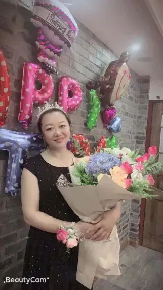 博思花藝婚慶教育，婚慶培訓(xùn)，花藝培訓(xùn)，插花培訓(xùn)，花藝師培訓(xùn)，主持人培訓(xùn)，商務(wù)主持人培訓(xùn)，花店運(yùn)營培訓(xùn)，花店全系統(tǒng)營銷，小白開花店，小白學(xué)主持，金璽棠婚慶酒店，金璽棠總部，鄭州金麻雀教育科技有限公司